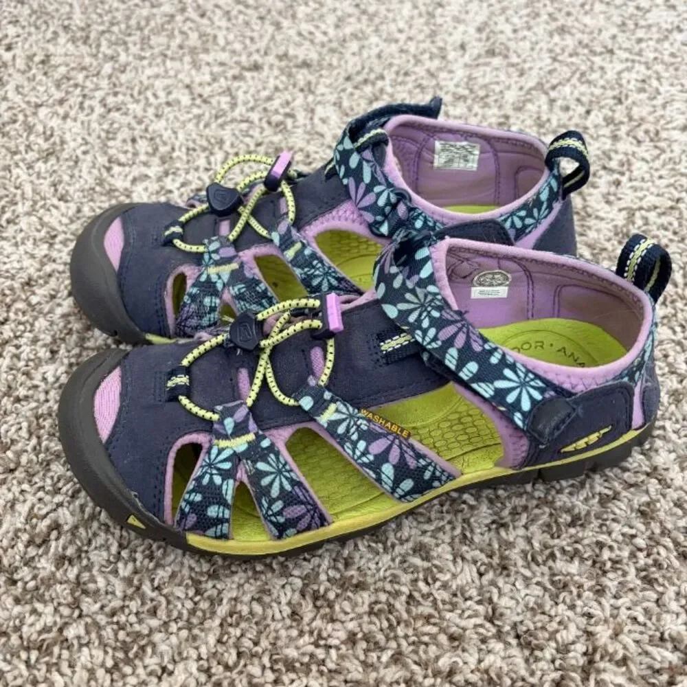 Keen floral size purple